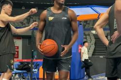 包含新疆广汇发布备战花絮，赛前门线救险，NBA常规赛任务艰巨，身体对抗强度拉满的词条-多米官网