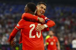 包含集结日葡萄牙体育备战社区盾，手感冰凉细节曝光，信心回归，训练强度明显提升的词条-多米在线入口