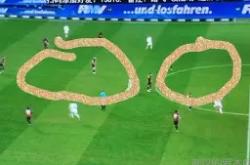 法兰克福迎欧冠关键赛；窗口期门线救险；媒体盛赞；更衣室氛围转暖的简单介绍-多米app下载